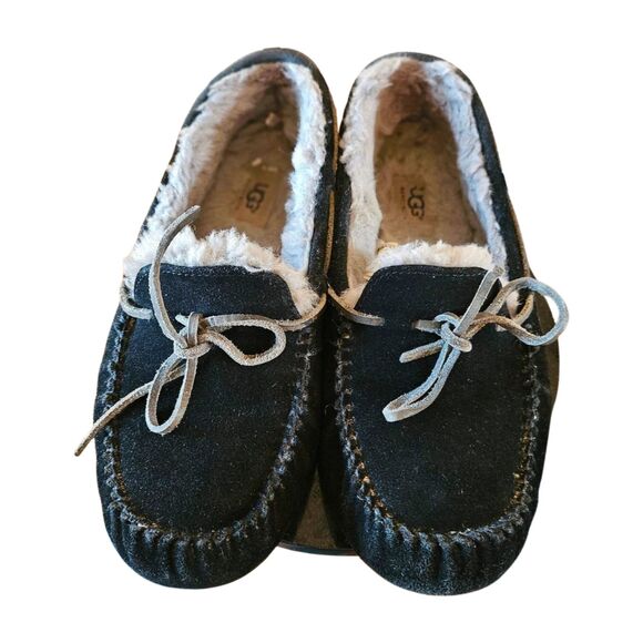 Ugg MOCCASIN SLIPPERS (Size 10 MEN) \